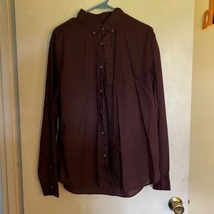 Old Navy burgundy/maroon button down men’s long sleeve shirt - large slim fit
